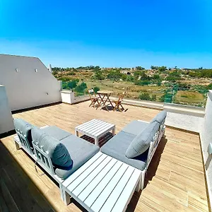 Axtart Penthouse With Amazing Views , Marsaxlokk Malte
